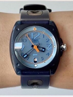 Womens Timex Indiglo Watch with Plastic Band Vintage New Battery working